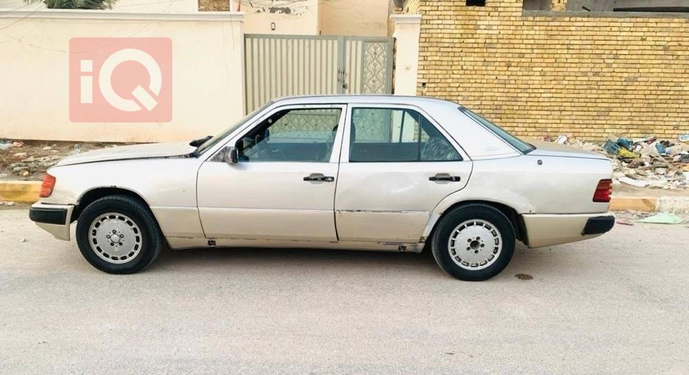 مرسيدس بنز E-Class